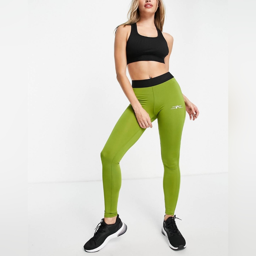 NWT ASOS Only Play sugar need training tights in going green Size Large